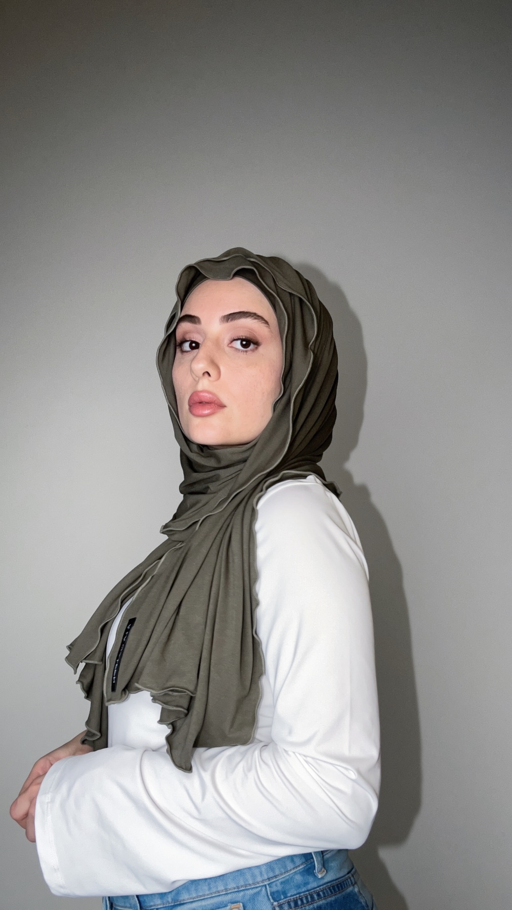 à la Leen jersey headscarf set in army green - image 2
