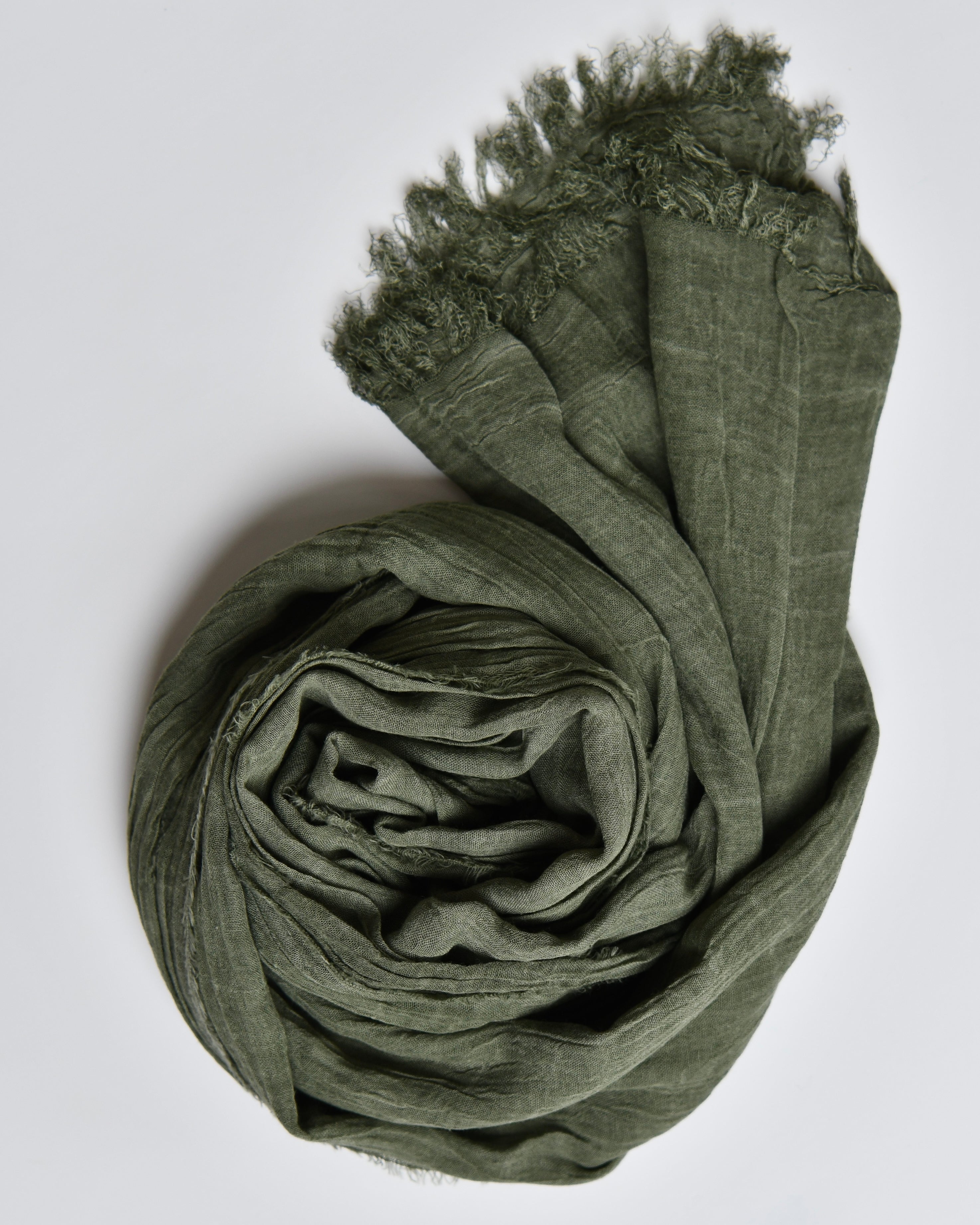 The Cotton Scarf in army green - image 2