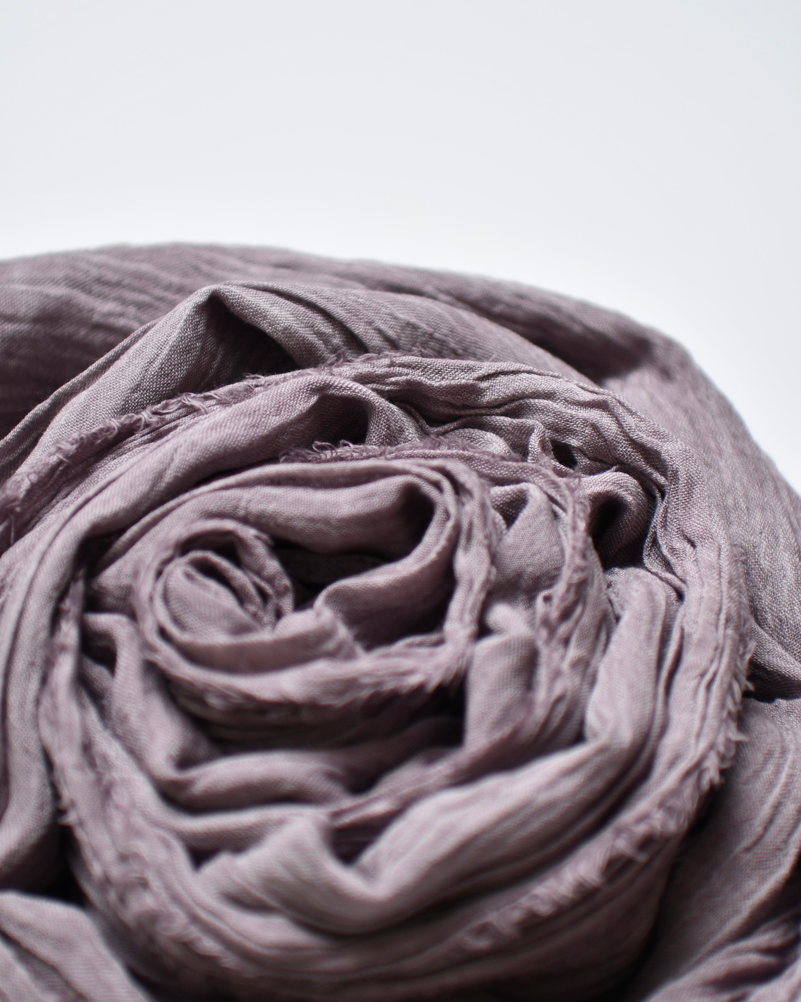 The Cotton Scarf in muted purple - image 3