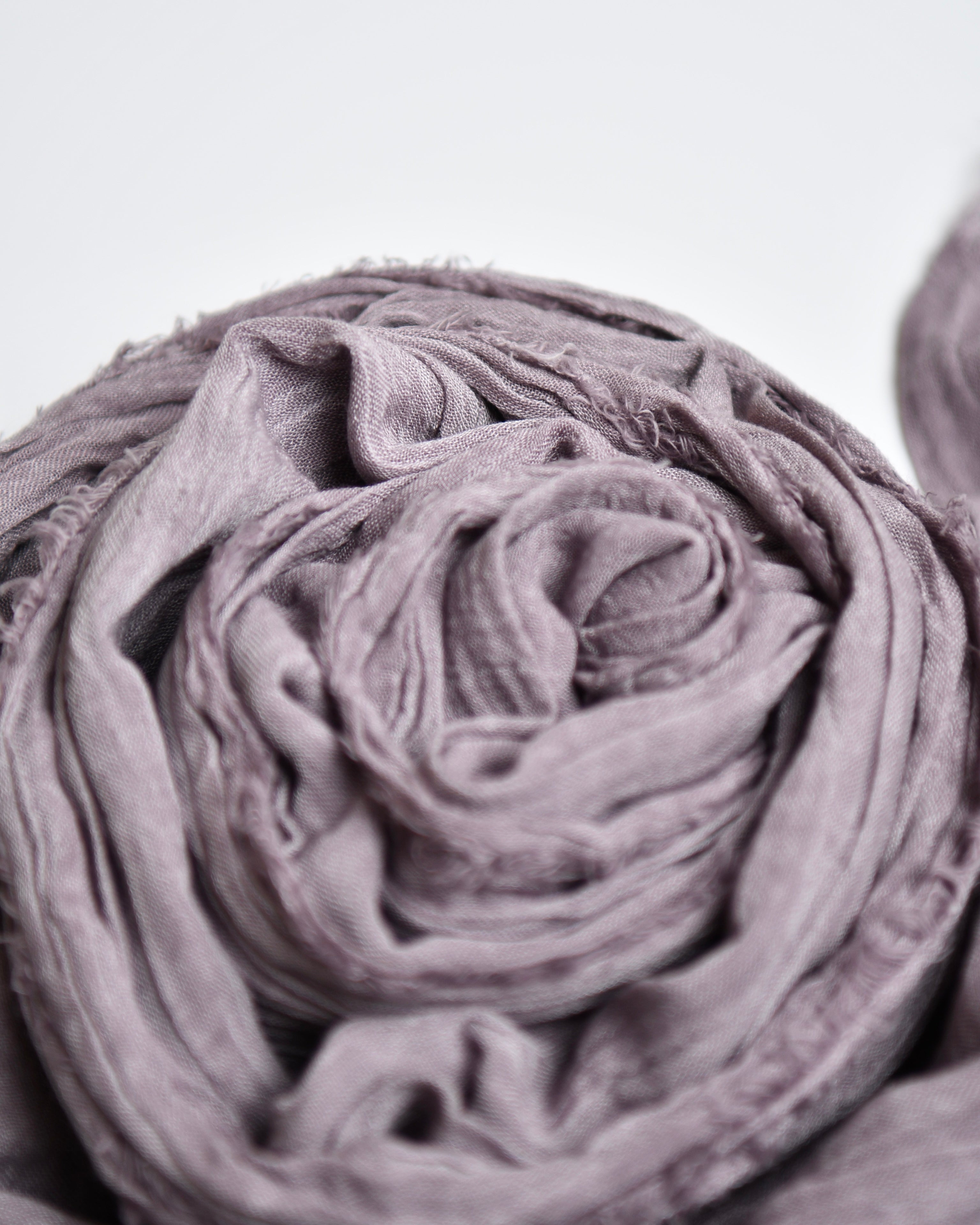 The Cotton Scarf in muted purple - image 5