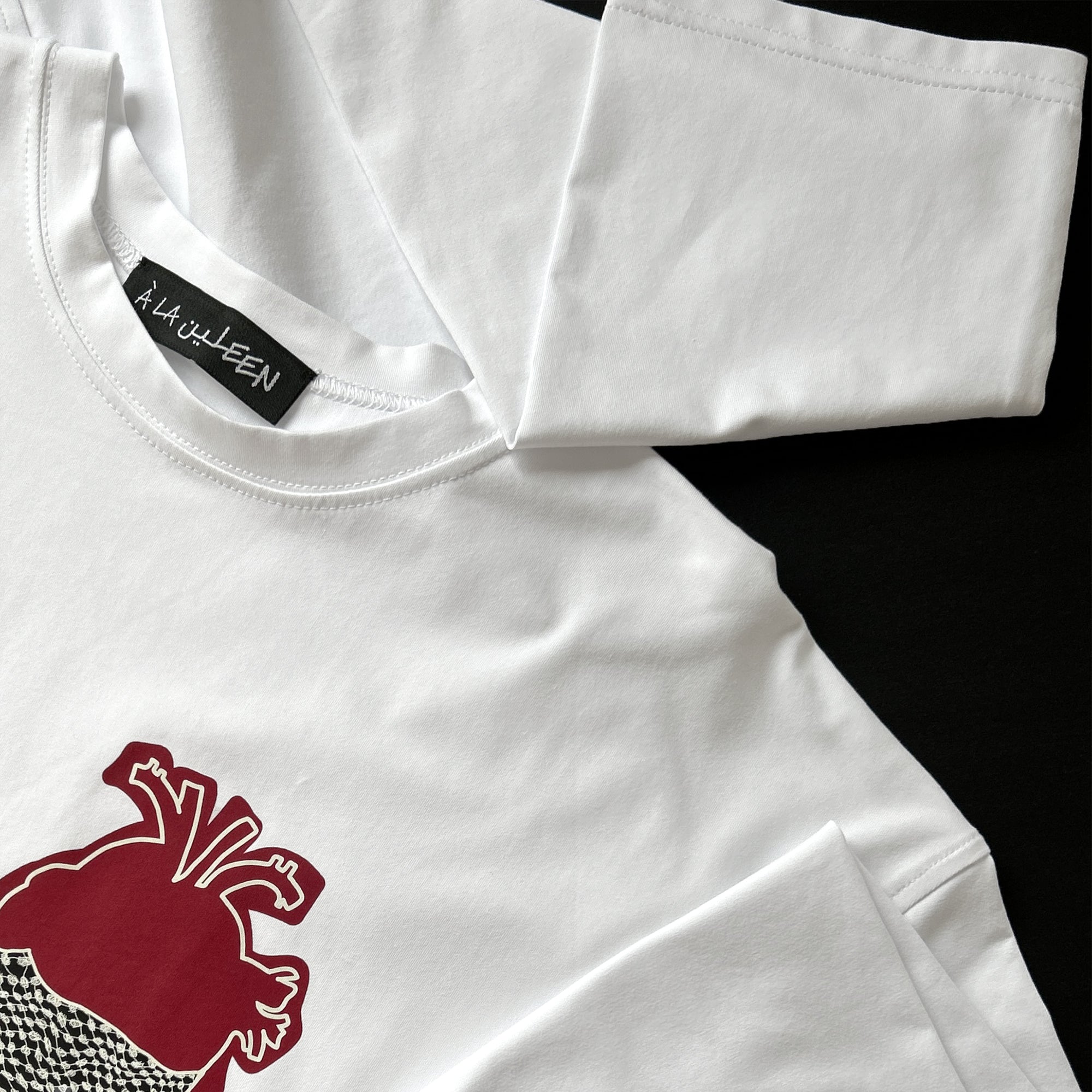 The “Sumoud” long sleeve t-shirt with a front print - image 4